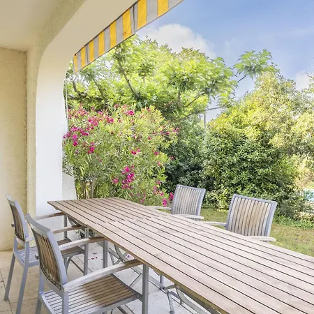 Les Oliviers Saint-Maximin (Gard)